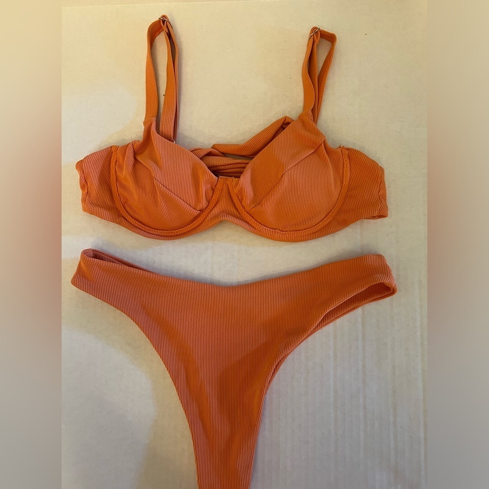 Zaful Orange Ribbed Underwire Bikini Set